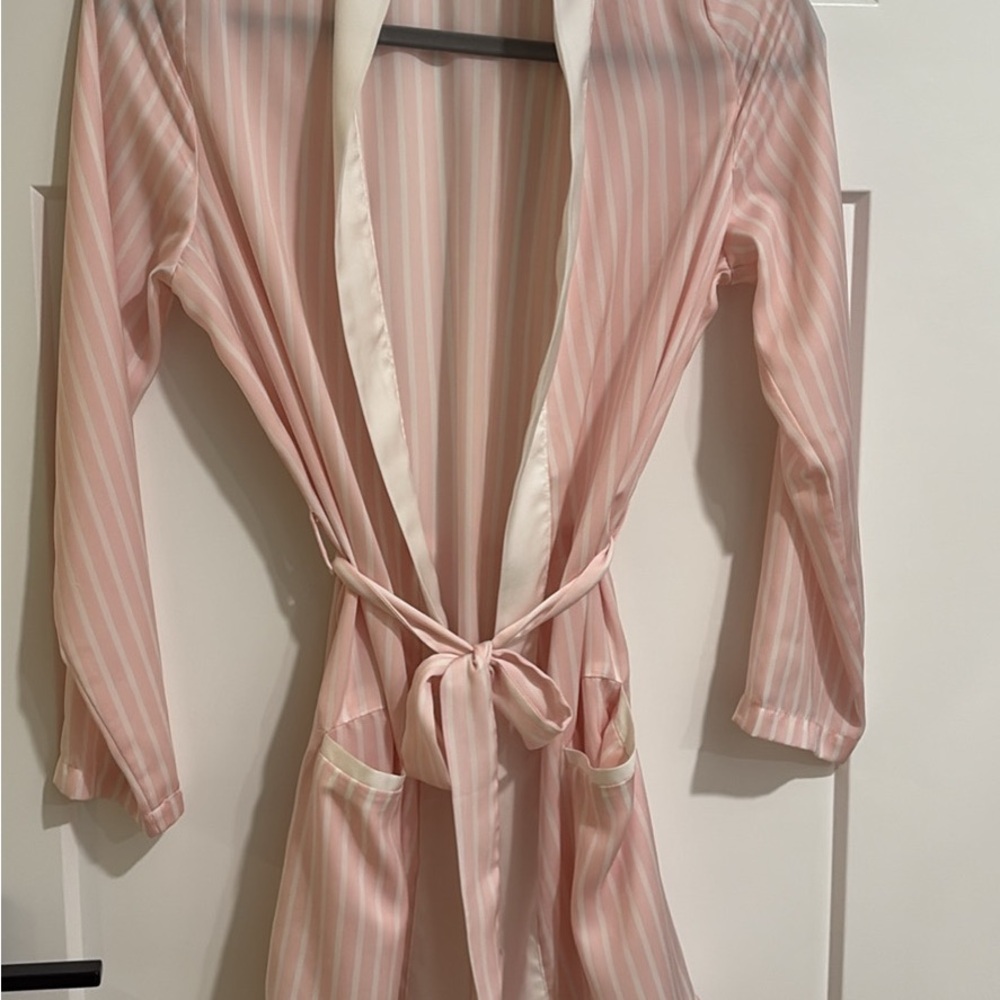 Forever 21 Blush Striped Women's Robe